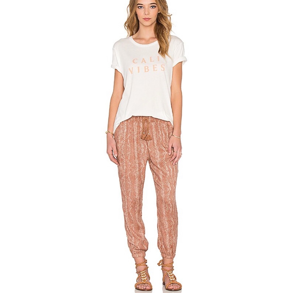 Amuse Society Jenika Pant in Moccasin Size XS